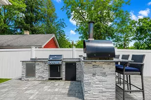 28 Weiner St, New York, NY 10309 - Photo 5