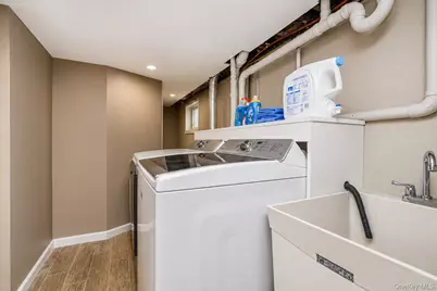 28 Weiner Street, New York, NY 10309 - Photo 15