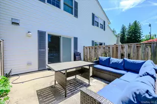 95 Aspen Dr E, Woodbury, NY 11797 - Photo 21