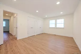95 Aspen Dr E, Woodbury, NY 11797 - Photo 13