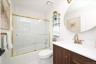 55 Lakebridge Dr S, Kings Park, NY 11754 - Photo 23