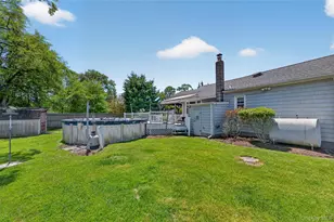 203 Lyman Rd, Patchogue, NY 11772 - Photo 15