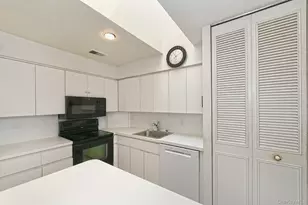 161 Southgate Dr, Massapequa Park, NY 11762 - Photo 11
