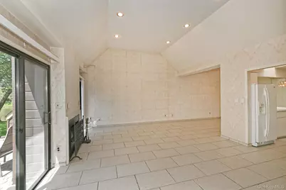 161 Southgate Drive, Massapequa Park, NY 11762 - Photo 5