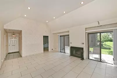 161 Southgate Drive, Massapequa Park, NY 11762 - Photo 3