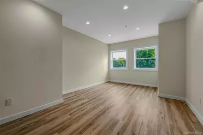 400 A New York Avenue #2, Huntington, NY 11743 - Photo 3