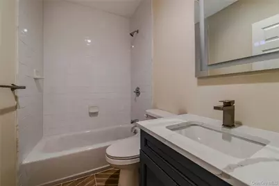 400 A New York Avenue #2, Huntington, NY 11743 - Photo 5