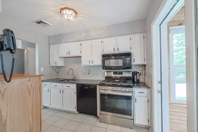 105 Bodle Circle, Maybrook, NY 12543 - Photo 17