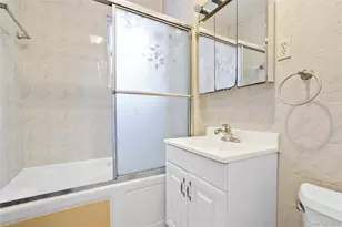 63-163A Alderton St, Rego Park, NY 11374 - Photo 17