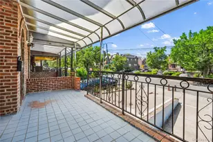 63-163A Alderton St, Rego Park, NY 11374 - Photo 5