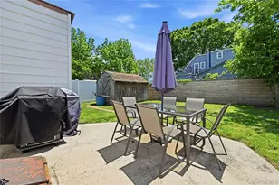 124 N Linden St, Massapequa, NY 11758 - Photo 13