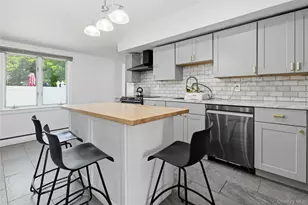 124 N Linden St, Massapequa, NY 11758 - Photo 9