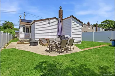 124 N Linden Street, Massapequa, NY 11758 - Photo 15