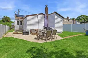 124 N Linden St, Massapequa, NY 11758 - Photo 15