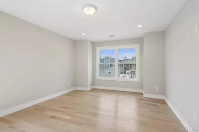 1750 Henry Road, Merrick, NY 11566 - Photo 39