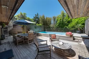 290 Wilmot Rd, Ocean Beach, NY 11770 - Photo 17