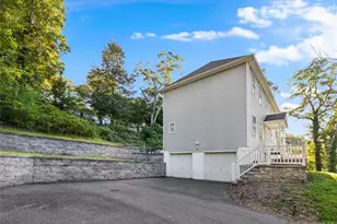 24 Belmont Rd, Sound Beach, NY 11789 - Photo 19