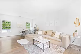 24 Belmont Rd, Sound Beach, NY 11789 - Photo 9