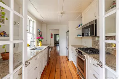 16 Worth Avenue, Hudson, NY 12534 - Photo 17