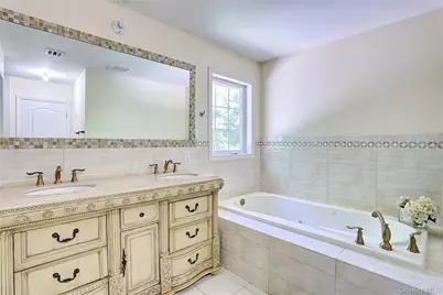 1 Greg Sikorsky Drive, Monsey, NY 10952 - Photo 17