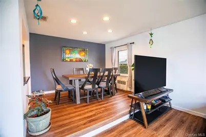 3330 Murdock Avenue, Oceanside, NY 11572 - Photo 7