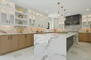 72 Haypath Rd, Bethpage, NY 11714 - Photo 11