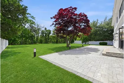 72 Haypath Road, Bethpage, NY 11714 - Photo 43