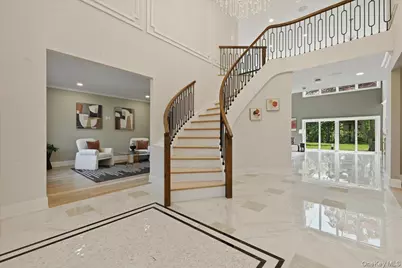 72 Haypath Road, Bethpage, NY 11714 - Photo 5