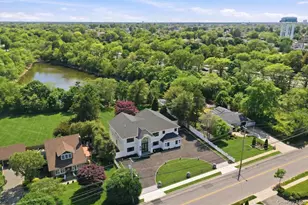 72 Haypath Rd, Bethpage, NY 11714 - Photo 37
