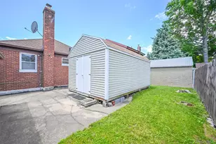 65-31 171st St, Fresh Meadows, NY 11365 - Photo 21