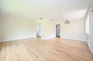 65-31 171st St, Fresh Meadows, NY 11365 - Photo 7