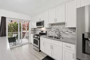 2876 Harrington Ave, Bronx, NY 10461 - Photo 9