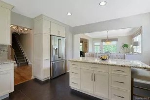 21 Soundview Dr, Eastchester, NY 10709 - Photo 13