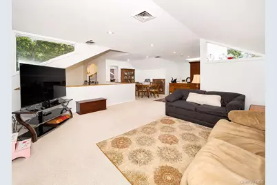 4 Stoneridge Court, Syosset, NY 11791 - Photo 19