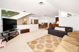 4 Stoneridge Ct, Syosset, NY 11791 - Photo 19