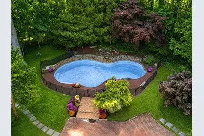 4 Stoneridge Court, Syosset, NY 11791 - Photo 33