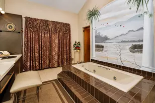 4 Stoneridge Ct, Syosset, NY 11791 - Photo 17