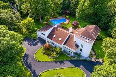 4 Stoneridge Court, Syosset, NY 11791 - Photo 1