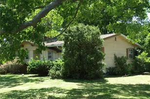 8 Graham Rd, Hampton Bays, NY 11946 - Photo 3