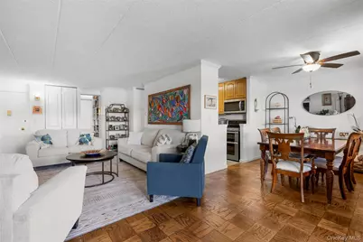 1085 Warburton Avenue #425, Yonkers, NY 10701 - Photo 5