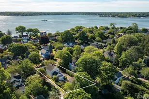 311 5th St, Greenport, NY 11944 - Photo 17