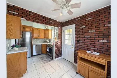 3584 Condor Road, Levittown, NY 11756 - Photo 9