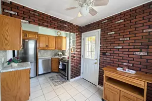 3584 Condor Rd, Levittown, NY 11756 - Photo 9