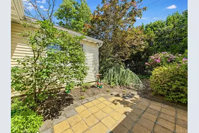 3584 Condor Road, Levittown, NY 11756 - Photo 39