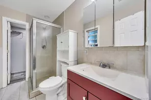 213 Hillcrest Dr, Seaford, NY 11783 - Photo 17