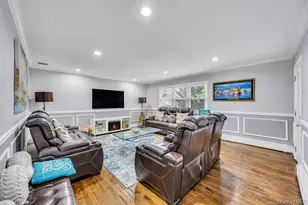 213 Hillcrest Dr, Seaford, NY 11783 - Photo 11