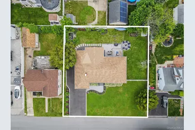 654 S 5th Street, Lindenhurst, NY 11757 - Photo 37