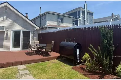 106 E 7th Road, Broad Channel, NY 11693 - Photo 21