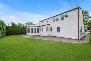 114 Patton Blvd, New Hyde Park, NY 11040 - Photo 17
