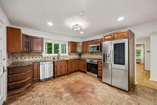 40 Timberpoint Dr, Northport, NY 11768 - Photo 9